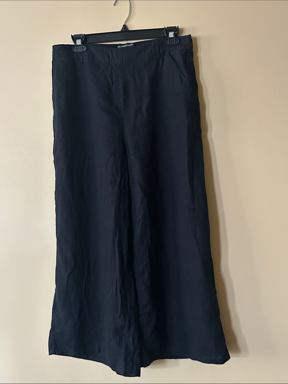 Tahari Black Wide-Leg Women's Pants